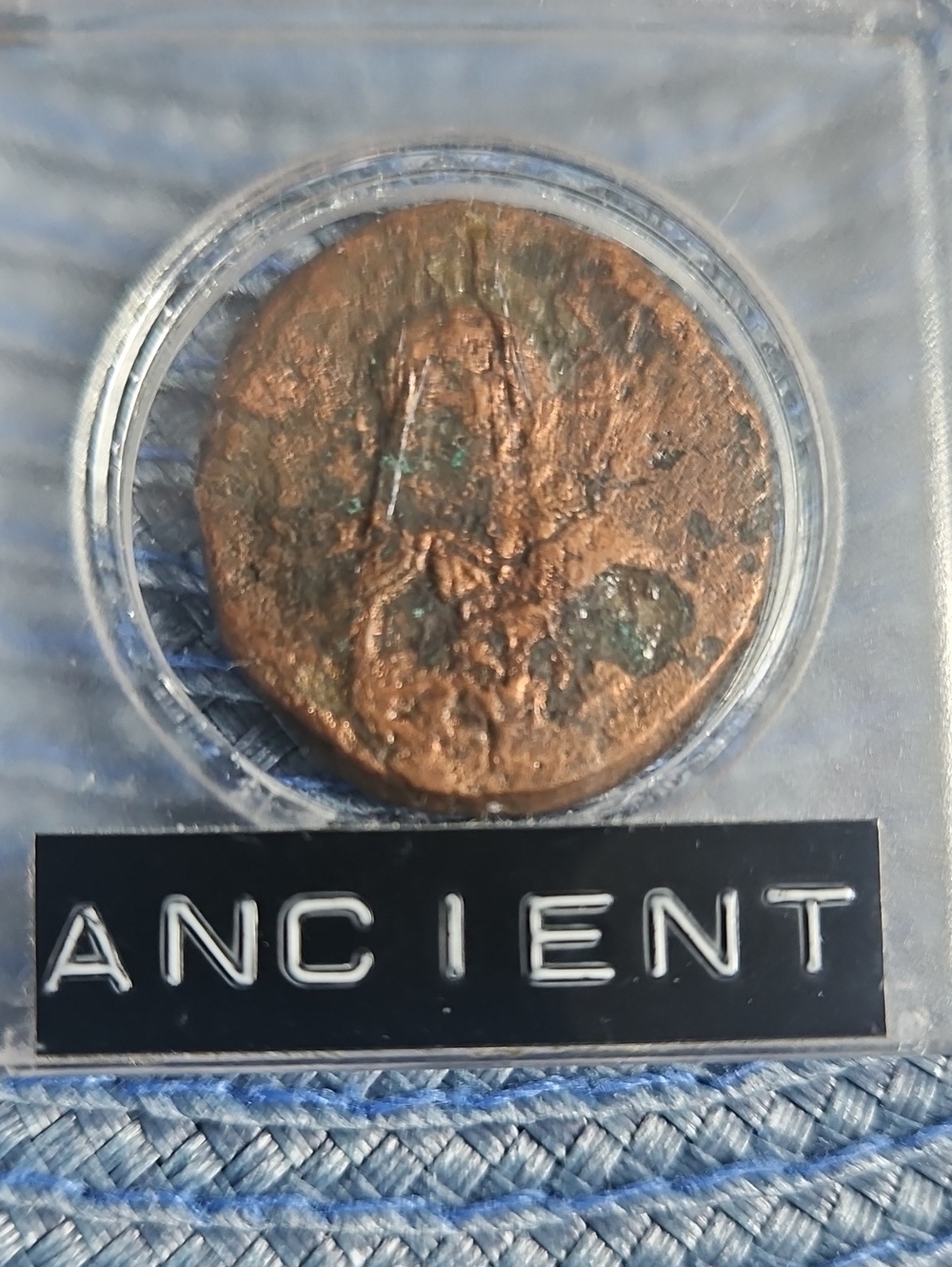 1,650 Year Old Bronze Late Roman Quadrants Coin AD 364-378